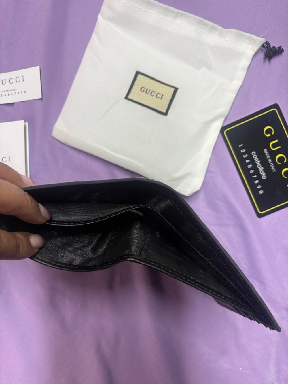 Gucci Black Embossed GG Leather Wallet - Picture 5 of 6